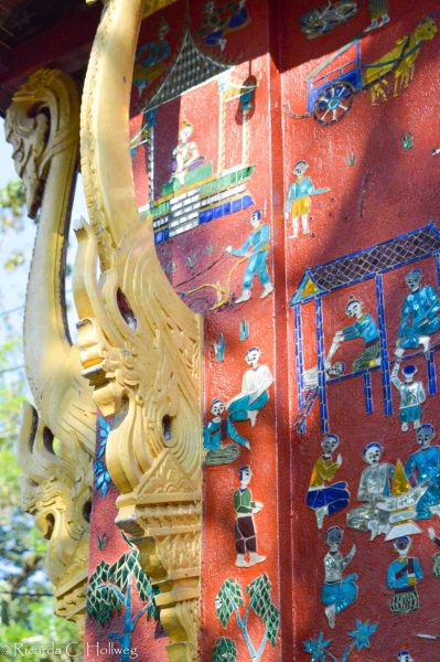 Glasmosaiken bei Wat Wieng Thong