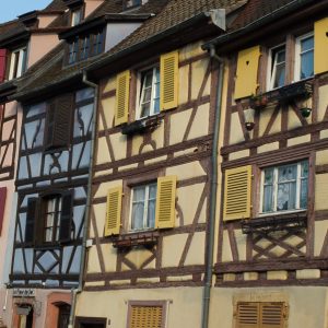 Bunte Häuserzeile in Colmar