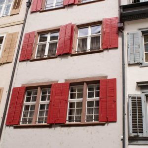 Fensterläden in der Basler Altstadt